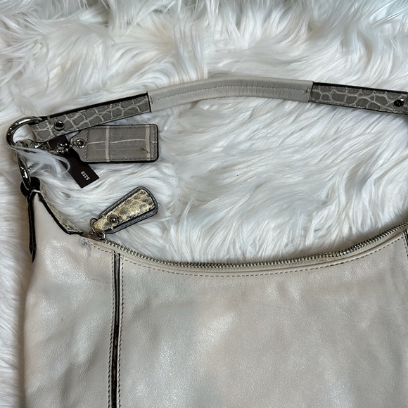 GUC Coach Kristin Python Croc Embossed Cream/Grey Leather Hand/Shoulder Bag - Picture 3 of 16